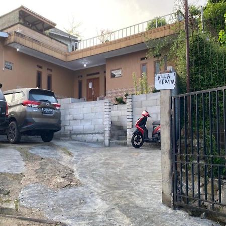 Villa Edwin Puncak Bogor Exterior foto