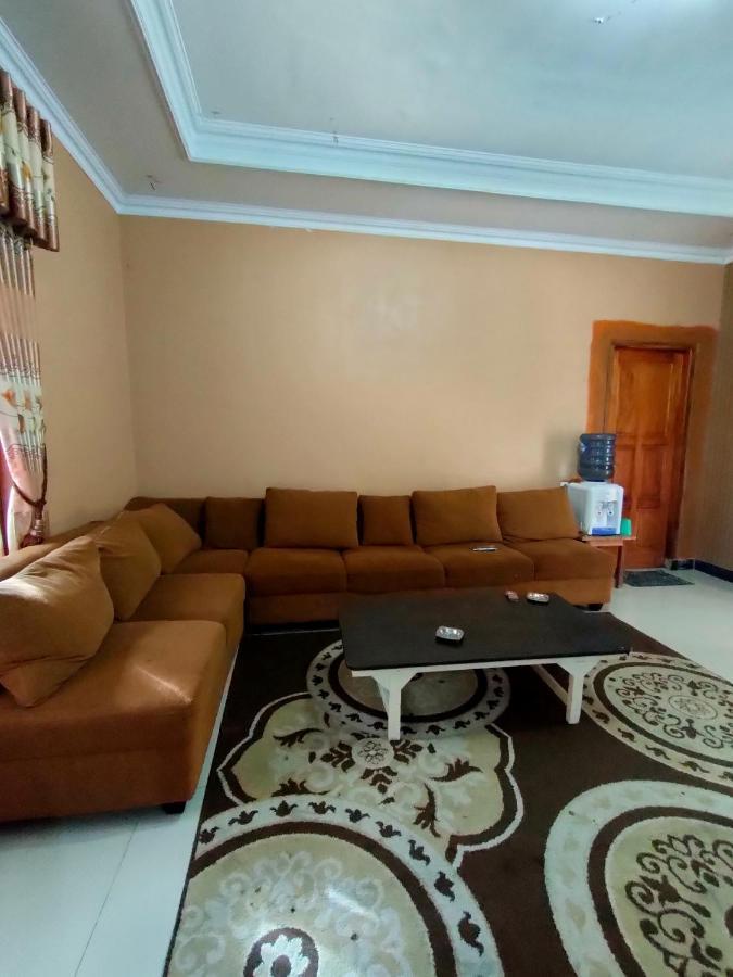 Villa Edwin Puncak Bogor Exterior foto