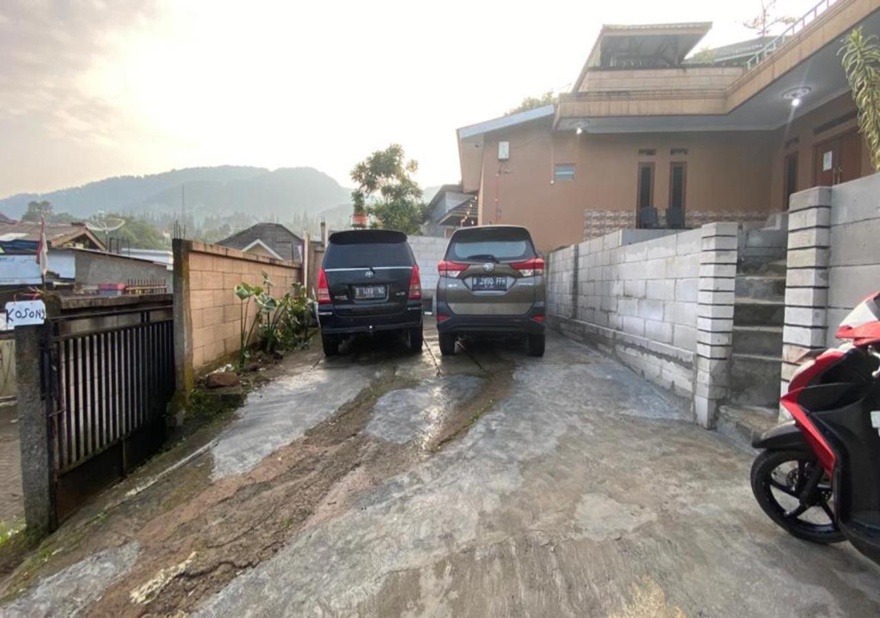 Villa Edwin Puncak Bogor Exterior foto