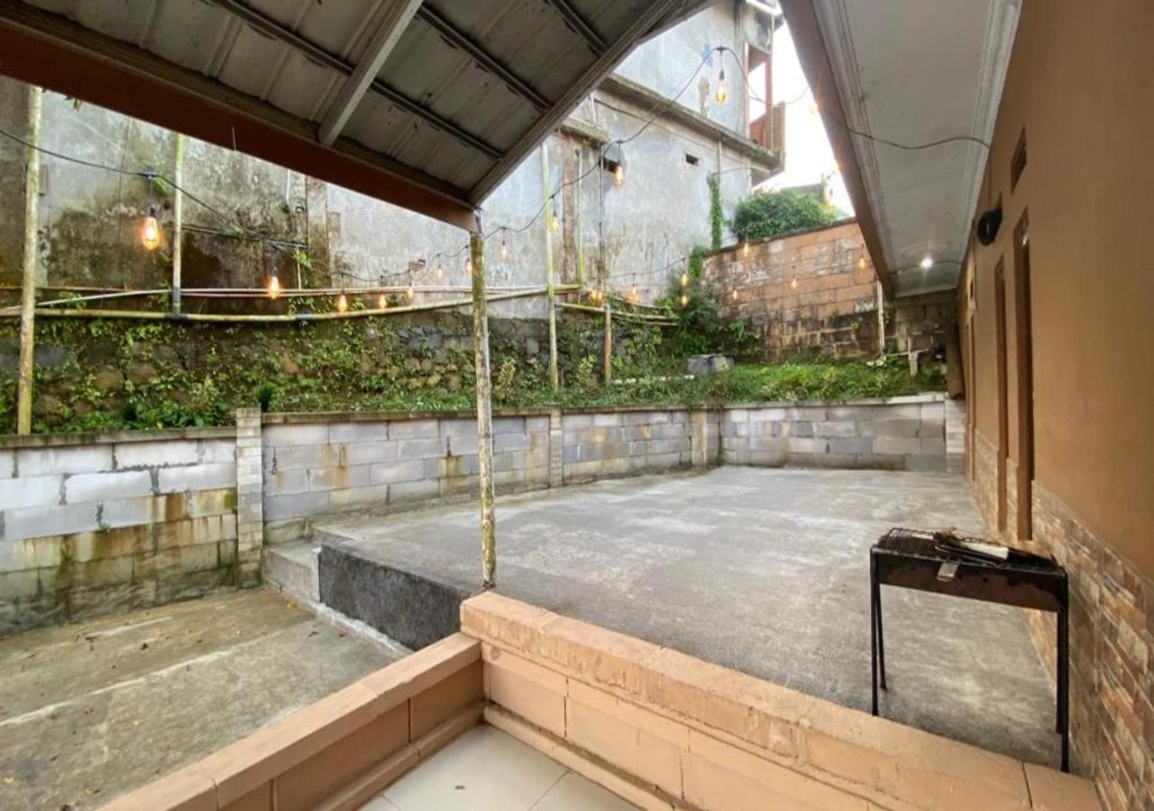 Villa Edwin Puncak Bogor Exterior foto